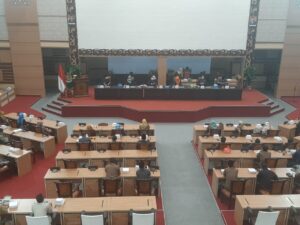 Rapat Paripurna, Bupati Sampaikan Nota Penjelasan atas 3 Raperda DPRD Kabupaten Mojokerto