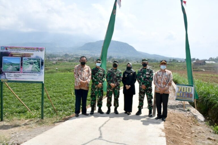 Bupati Ikfina: TMMD ke-112 Desa Duyung Tuntas 100 %