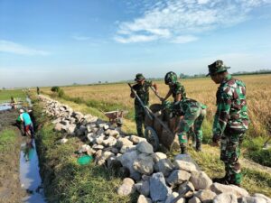 TNI Manunggal Membangun Desa (TMMD) Ke- 114 Di Desa Rejeni Tahun 2022 Kodim 0816 Sidoarjo
