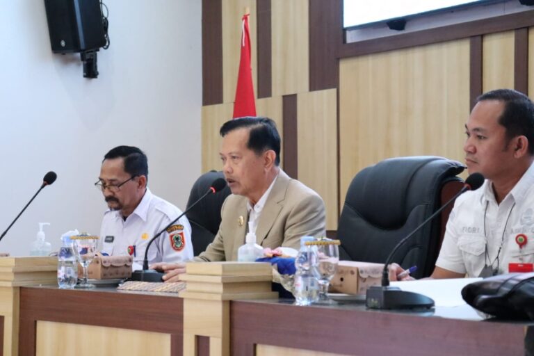 Bupati Tapin Lanjutkan Anjuran Menteri PAN-RB dan Gurbernur Kalsel Dalam Rapat Kordinasi Terkait MPP dan LAPOR!
