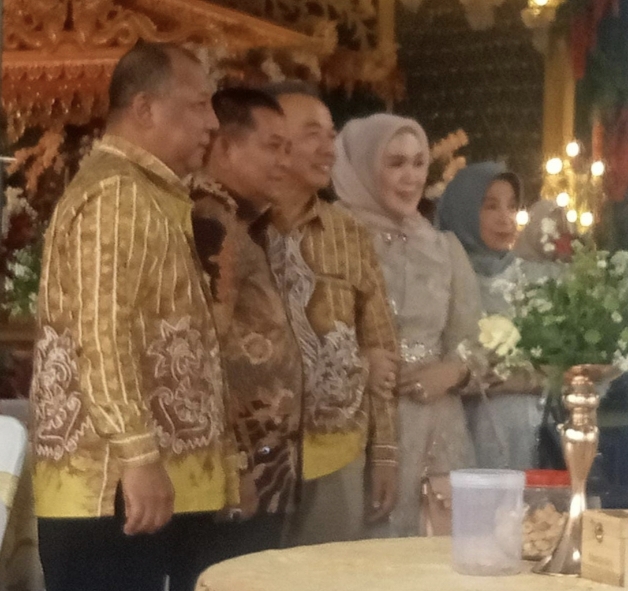 Bupati & Wakil Bupati Tapin Gelar Pesta Pernikahan Anaknya di Rebo Wekasan