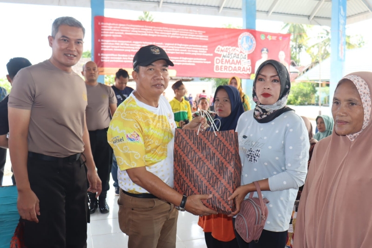 PJ Bupati Tapin Bersama Kapolres Tapin Hadiri Curhat Jum'at di Beringin A Margasari