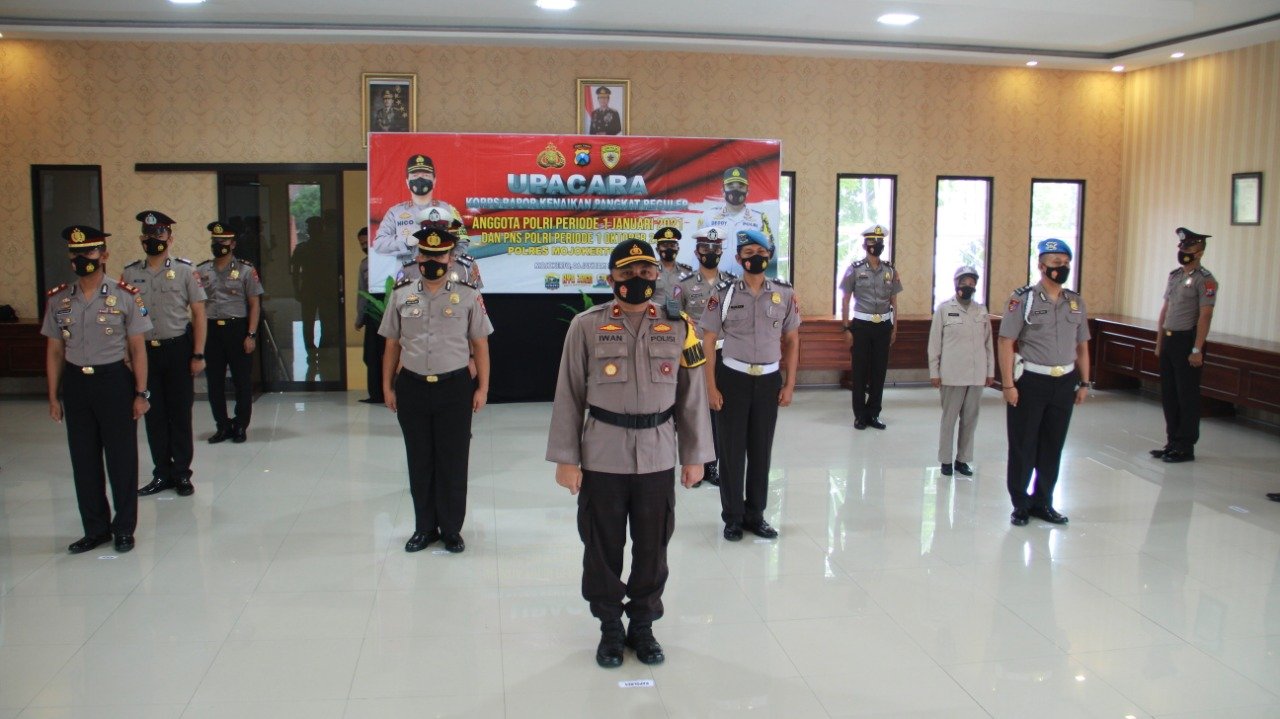 94 Personel Polresta Mojokerto Naik Pangkat Dilaksanakan Secara Virtual Oleh Kapolda Jatim