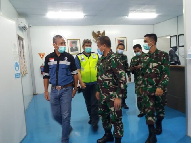 
					Danrem 082 CPYP Saat Tinjau Pembangunan Bandara Kediri Senin (18/1/2021)