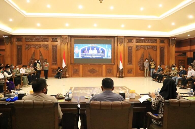 Tak Mau Terulang Lonjakan Kasus Covid-19,Wawali dan Bupati Mojokerto Rakor Lintas Sektoral