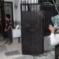 Sambangi 150 Warga Isoman, Ning Ita Kirimkan "Surat Cinta"