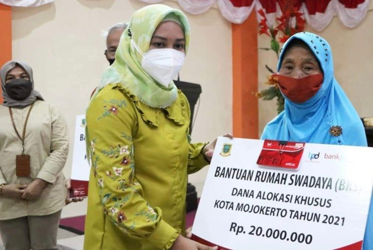 Wali Kota Ning Ita Anggarkan 140 Bedah Rumah Bagi Masyarakat Berpenghasilan Rendah