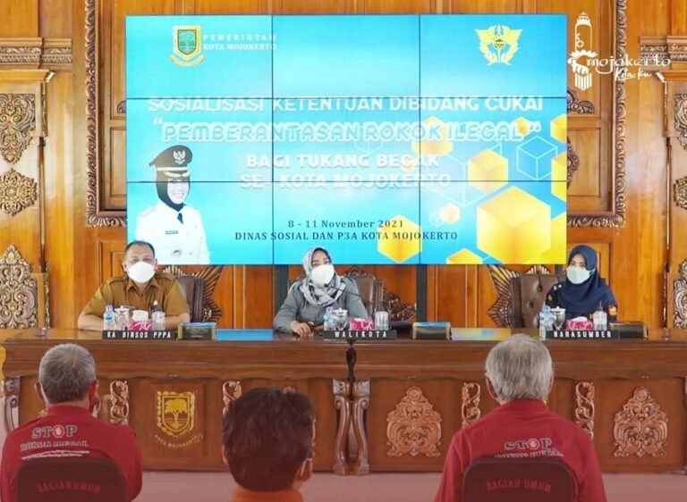 Ning Ita Berdayakan Tukang Becak‎ untuk Memberantas Rokok Ilegal