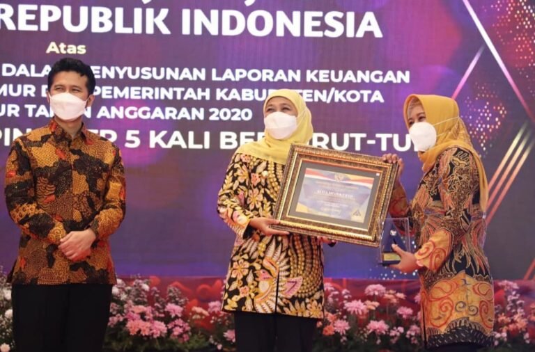 Lima kali berturut - turut, Pemkot Mojokerto Terima Sertifikat Penghargaan WTP