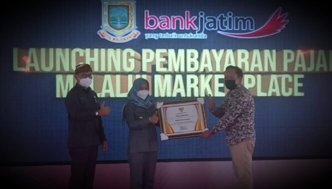
					Di Acara Undian Gebyar PBB, Ning Ita Launching Pembayaran PBB Melalui Marketplace