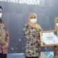 Wali Kota Mojokerto Terima Penghargaan Penanganan Covid-19 Terbaik dari Gubernur Jatim