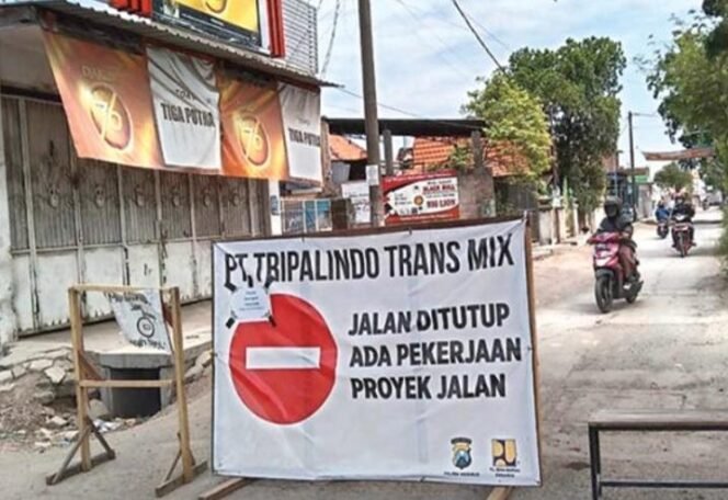 
					Imbas Kamacetan Proyek Pembangunan Jalan Di Sukodono Kian Meresahkan Warga

