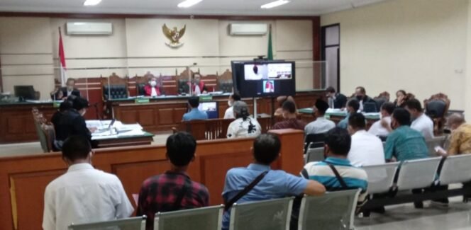 
					Sidang TPPU MKP Kesembilan Seru, Ada Yang Pingsan, Tak  Berdaya, Emosi dan Ada Yang Digorok 6 M
