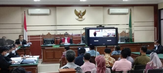 
					Seru & Mengejutkan Sidang MKP Ada Yang Mati, Ada Bos Suka Happy Dibentak & Diusir, Ada Makelar Bawa Karungan Duit Semobil