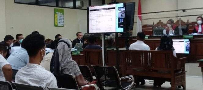 
					KPK Mengembalikan Mobil Sitaan Kepada RR Anak Emas MKP Senilai 300 Juta Dijual Lagi