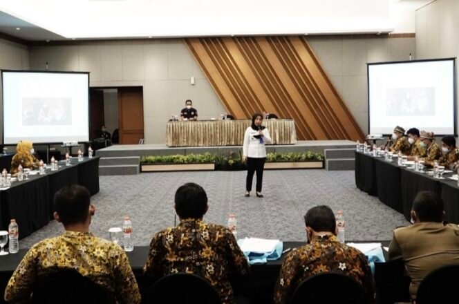 
					Indonesia Darurat Narkoba, 30 Pegawai OPD Kota Mojokerto Dibekali & Didapuk Jadi P4GN