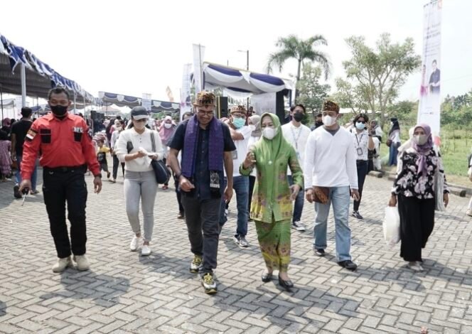 
					Hari Jadi Kota Mojokerto Gelar Pasar Murah dan Bazar UMKM