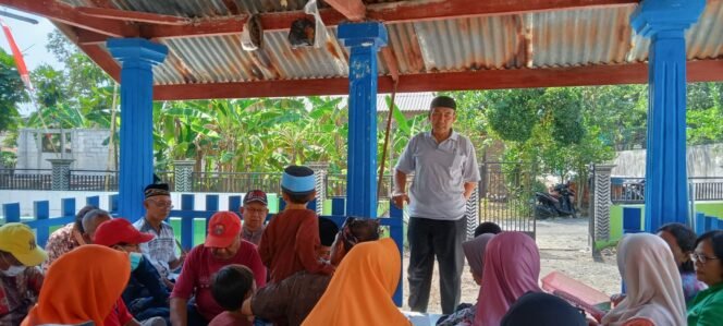 
					Organisasi Karang Werdha Kresno Desa Kebaron, Doa Bersama Dan Tabur Bunga Di makam Leluhur Mbah Rambat