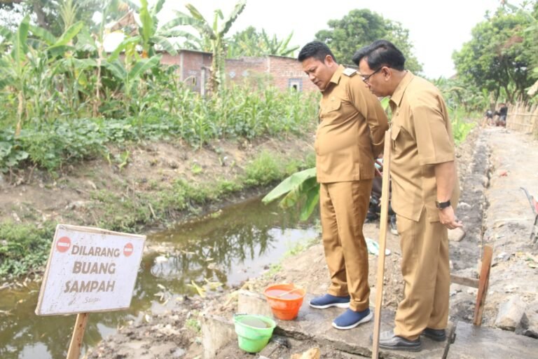 Sidak Proyek Saluran Air, Wabup Sidoarjo Minta Pembangunan Sesuai Rencana