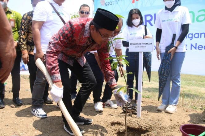 
					Kurangi Global Warming, Bupati Gus Muhdlor Siapkan SE Buang Biji Buah di Lahan Kosong