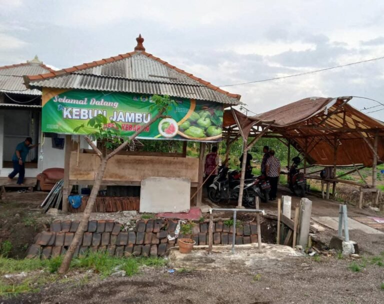 Berharap Semua Pihak, Bisa Mewujudkan Sebagai Desa Wisata Petik Jambu