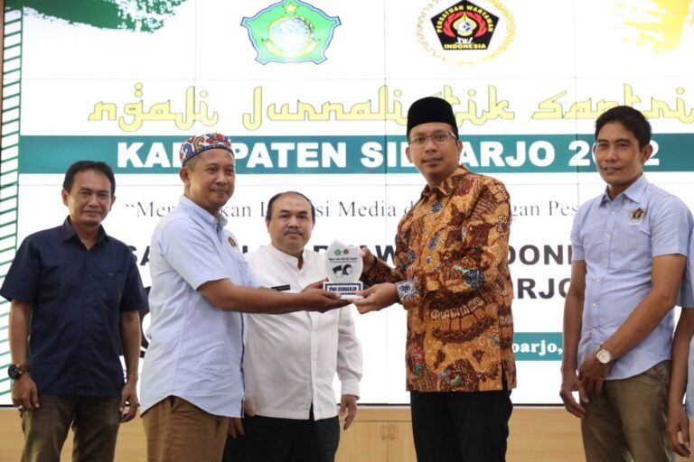 Branding Ponpes dan Tebarkan Informasi Positif di Medsos, Gus Muhdlor Dorong Para Santri di Sidoarjo Kuasai Ilmu Jurnalistik