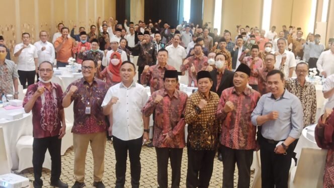 
					Polda Jatim Bersama FKUB Provinsi Gelar FGD Meningkatkan Kerukunan Umat Beragama.