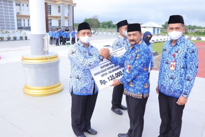 
					Jaksa Kawal 1,6 Miliar Bansos Selama Tiga Bulan Dengan Cara Mendampingi Dinsos dan Kelurahan