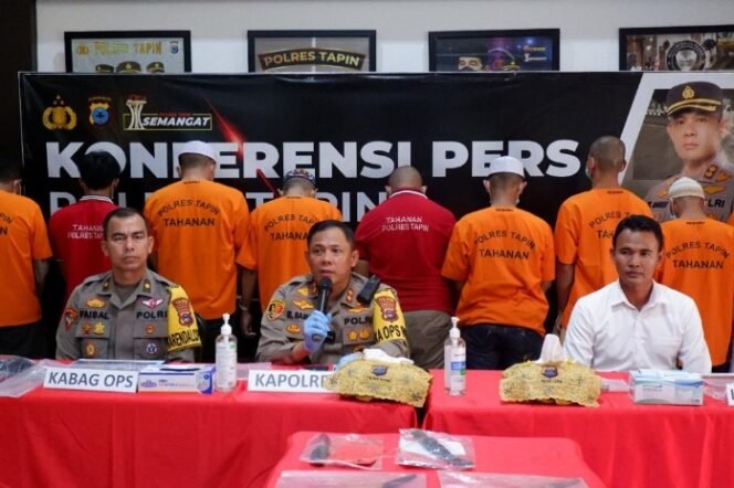 
					12 Pelaku Sajam Terancam 10 Tahun Penjara | UUD Darurat Nomor 12 Pasal 2