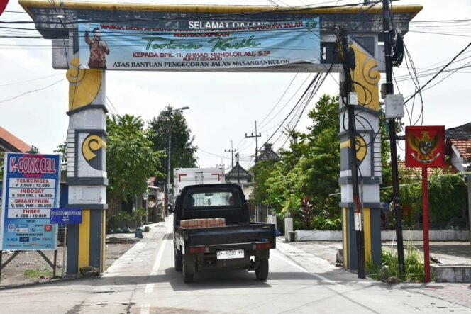 
					Betonisasi Jalan Desa Masif, Warga Sidoarjo
Bentangkan Spanduk Terimakasih ke Bupati Gus Muhdlor 