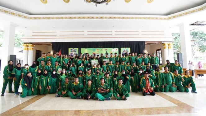 Atlet Sidoarjo Peraih Medali Di Porprov Jatim Ke VII Mendapatkan Reward Dari Bupati Sidoarjo