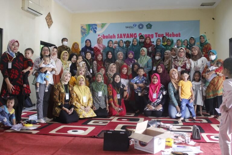 Sambangi Sekolah Orangtua Hebat, Ning Sasha:"Jangan Sampai Anak Mencari Kasih Sayang Diluar Rumah"