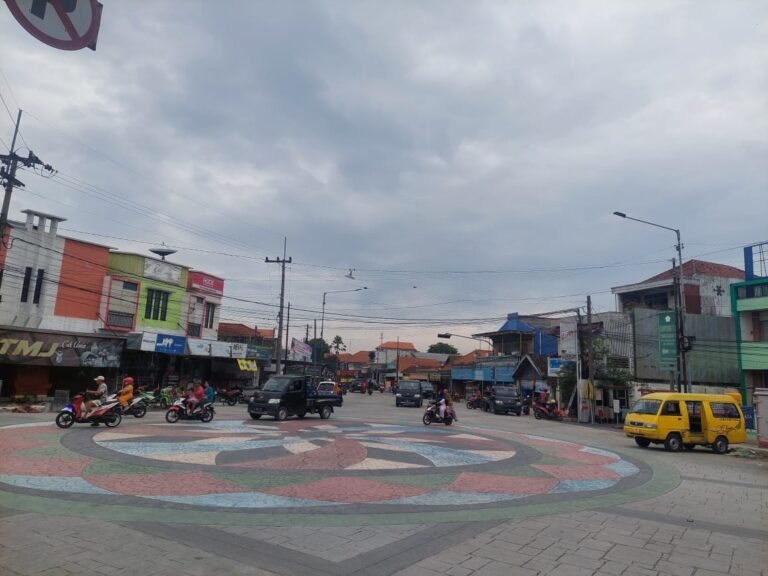Malam Tahun Baru 2023, Ribuan Warga Sidoarjo Tumpek blek di Ruas Jalan Beton Tulangan - Bulang Gelar Tasyakuran dan Doa Bersama