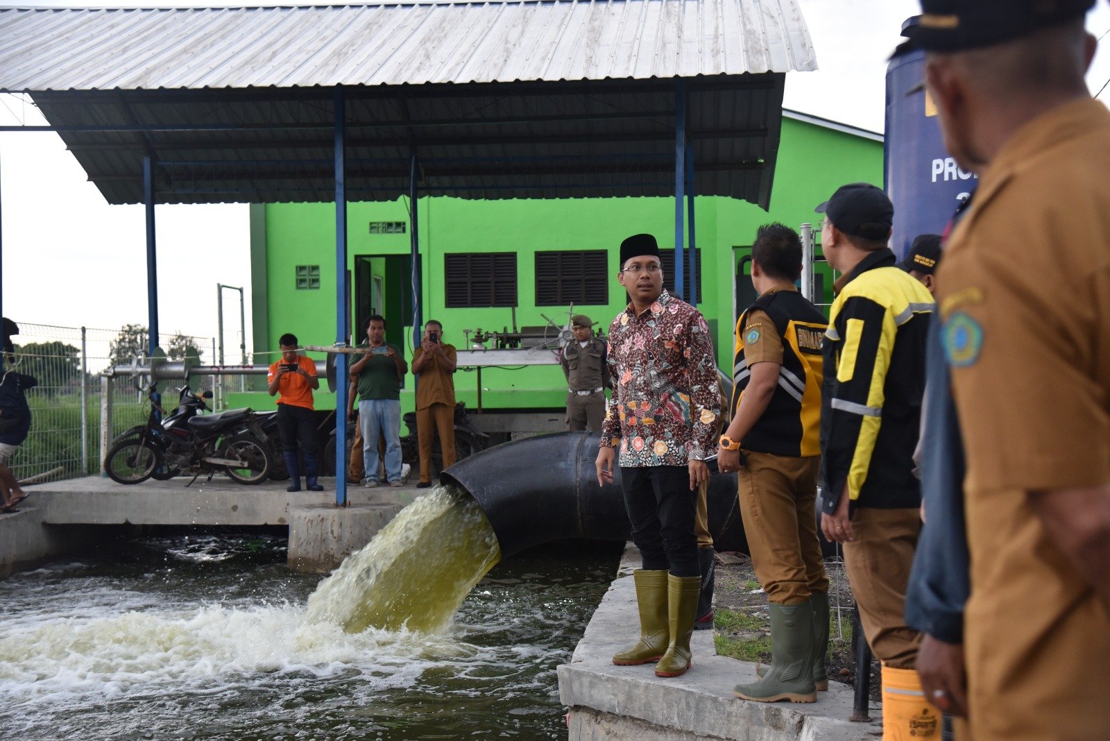 Gus Muhdlor Tambah 10 Pompa Air Portable Untuk Atasi Banjir