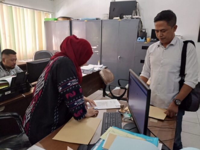 
					Dana BK Desa Kurang Transparan Aktivis LKH Barracuda Ingin Beri Masukan Pada Bupati