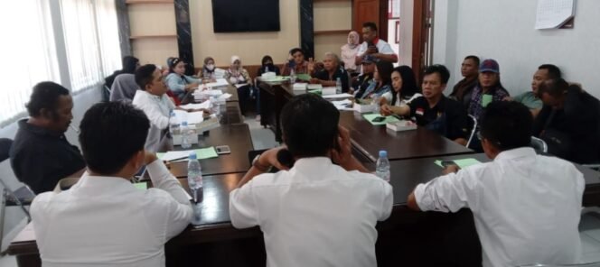 
					Bupati Ingkari Komitmen, LKH Barracuda Pamit Kasus BK Desa Bakal Masuk Ranah Pidana