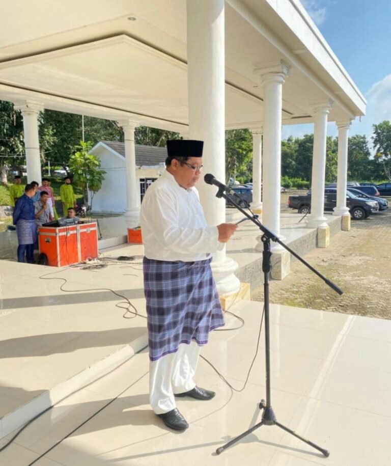 WakiL I DPRD Muaro Jambi JUNAIDI Bacakan Pleno Badan Kongres Rakyat Jambi ke V