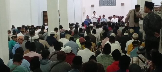 
					Kyai Asep Mohon Doa Restu Untuk Gus Bara dan Gus Habib Menjadi Bupati dan Anggota DPR.RI