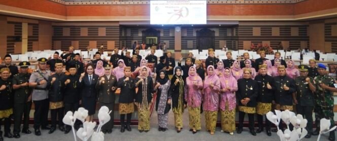 
					Luar Biasa, Rapat Paripurna Hari Jadi Kabupaten Mojokerto ke-730, Bupati Sebut 35 Prestasinya
