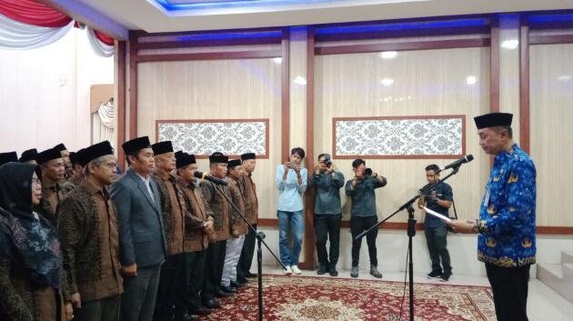 PJ.Bupati Muaro Jambi Kukuhkan LPTQ Dan Melantik Dewan Hakim STQ Kabupaten Muaro Jambi Tahun 2023