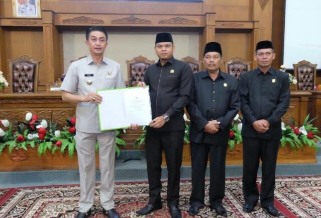 Pj.Bupati Muaro Jambi Samapikan Rancangan KUA PPAS APBD Muaro Jambi TA.2024