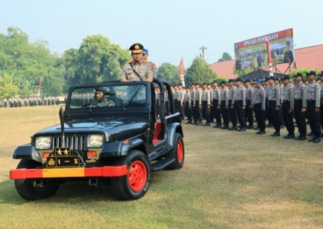 
					Kapolda Jatim Buka Diktuk  Bintara&Tamtama Polri Selama 5 Bulan di SPN Bangsal