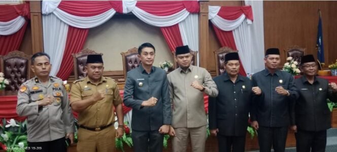 
					Rapat Paripurna Mendengarkan Penyampaian Resmi Nota Keuangan Ranperda APBD Kabupaten Muaro Jambi Tahun Anggaran 2023