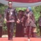 Pj bupati Muaro jambi beserta istri mengikuti Lomba fashion show dalam rangka memperingati HUT RI ke78