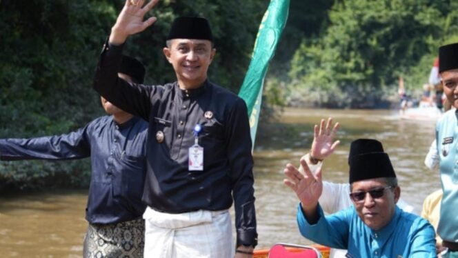 
					Pj.Bupati Bachyuni Beri Signal Maju Dipilkada 2024