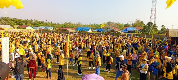 Senam Sehat HUT Golkar Ke-59 Dan HUT Perkawinan HM.Yamani Dengan Hj.Faridah Dihadiri 5000 Orang Lebih