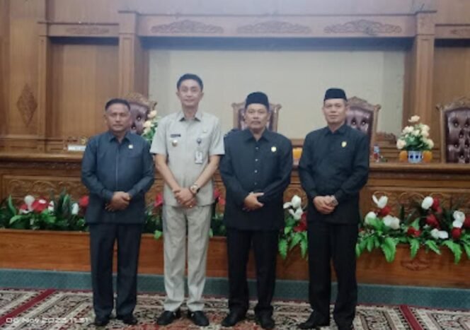 
					DPRD MUARO JAMBI Rapat Paripurna 1 Rancangan Peraturan Daerah Inisiatif DPRD Dan 2 Rancangan Peraturan Bupati