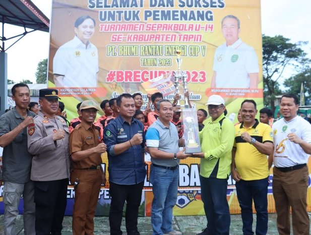 Turnamen Sepak Bola BRE Cup Ke-V Di Laga Final U-14 Berlangsung Sukses