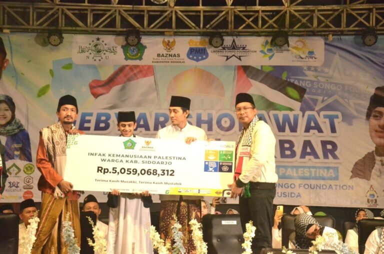 Bupati Sidoarjo Gus Muhdlor Gelar Sholawat dan Galang Bantuan Untuk Palestina Terkumpul Rp. 5 Miliar