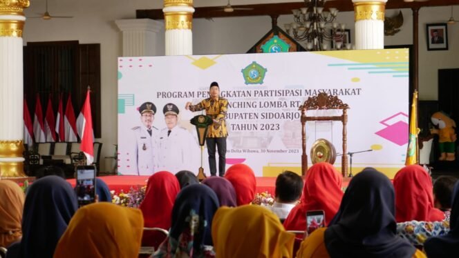 
					Bupati Gus Muhdlor Luncurkan Lomba Jimpitan Antar RT Berhadiah Ratusan Juta